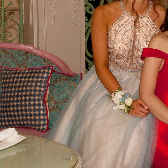 David’s Bridal princess prom dress - Picture 2 of 3